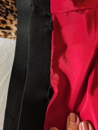 Pantalón deportivo tiro bajo rojo