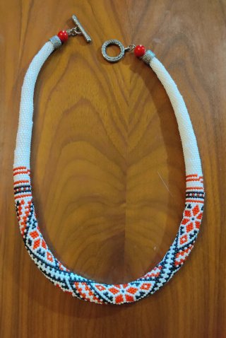 Collar de Abalorios Artesanal