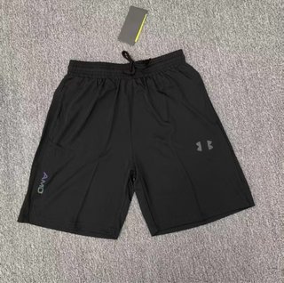 Chandal deportiva Under Armour reflectante
