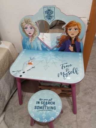 Tocador infantil Frozen con taburete