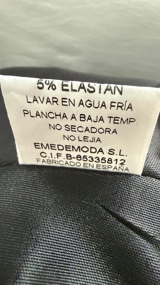 Parca negra Vila de Luxe