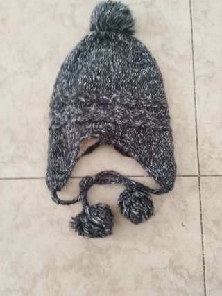 Gorro de lana abrigoso