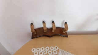 Colgador de madera