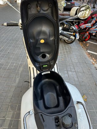Vespa GTS 300 hpe Blanca