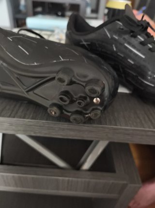 Zapatos de fútbol negros