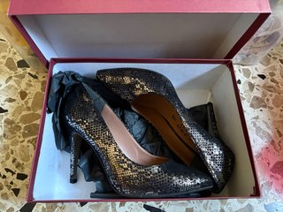 Décolleté nere e argento