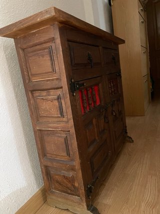 Mueble Antiguo de Madera