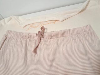 Pijama Énfasis: Camiseta y Pantalón,  como nuevo