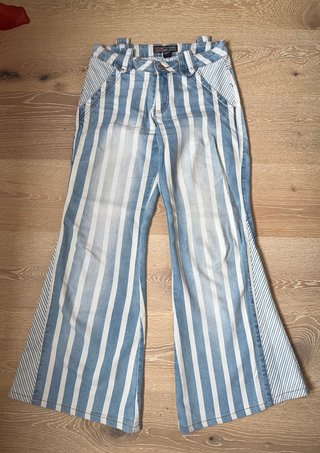 Pantalón campana ochentero