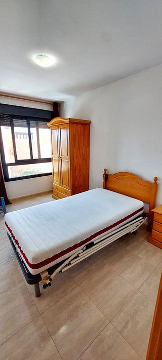 Cama Articulada Eléctrica geriátrica con colchón