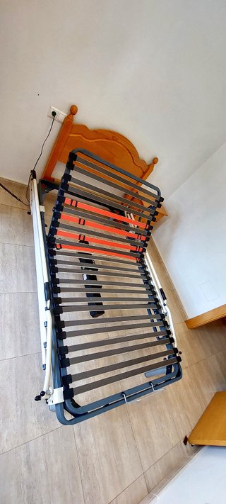 Cama Articulada Eléctrica geriátrica con colchón