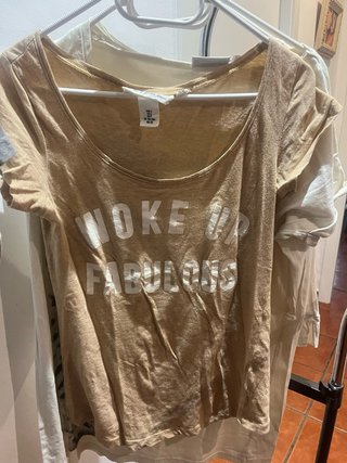 Lote de 4 camisetas variadas 1x5€ 2x8€