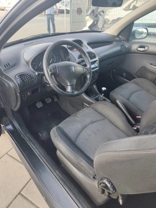 Peugeot 206 2002