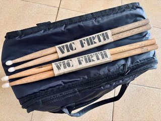 Baquetas Vic Firth 5BN y Rock N