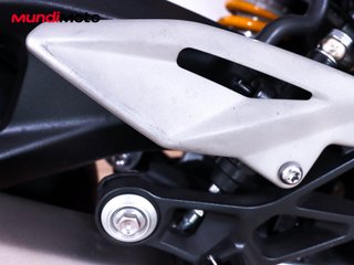 TRIUMPH STREET TRIPLE 765 RS