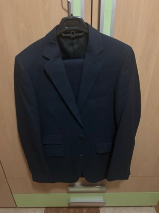 Traje Negro  traje azul  trane gris