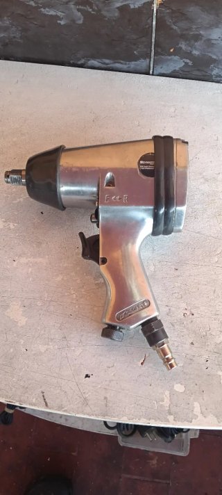 Pistola Neumática de Impacto Aire Buen Estado