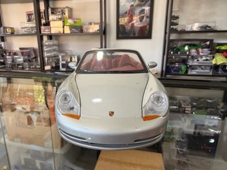 Porsche carrera 911 996 Cabrio 1:18 Gate
