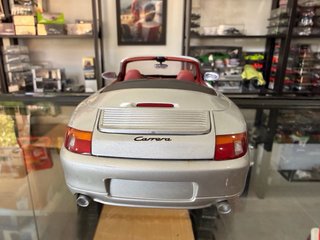 Porsche carrera 911 996 Cabrio 1:18 Gate