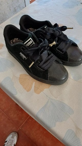 Tenis Puma Suede Negro Talla M