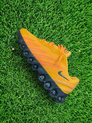 Nike Air Max Dn8 Naranja y Negro