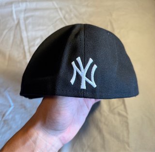 Gorra New Era 59FIFTY NY Yankees Negra Flores7 1/2