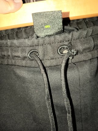 Pantalón corto BOSS negro