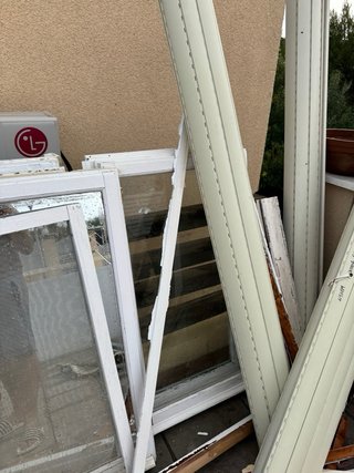 Ventana de madera para recoger gratis