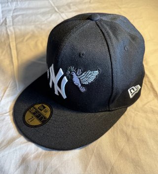 Gorra New Era 59FIFTY NY Yankees Negra Palomas75/8