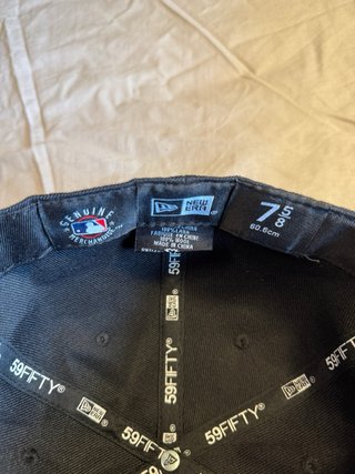 Gorra New Era 59FIFTY NY Yankees Negra Palomas75/8