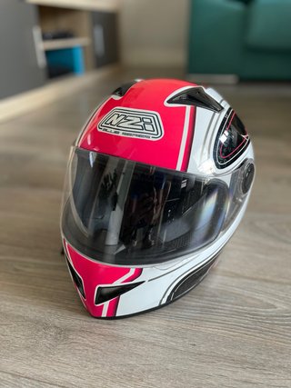 Casco Integral NZI Mujer Rosa y Blanco