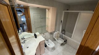 Mueble de baño con espejo