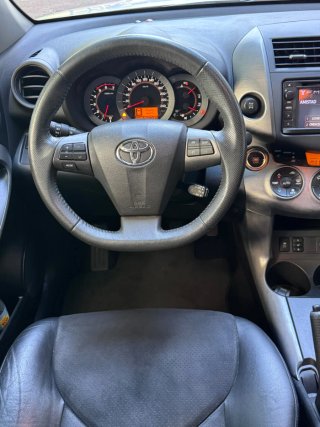 Toyota RAV4 2013
