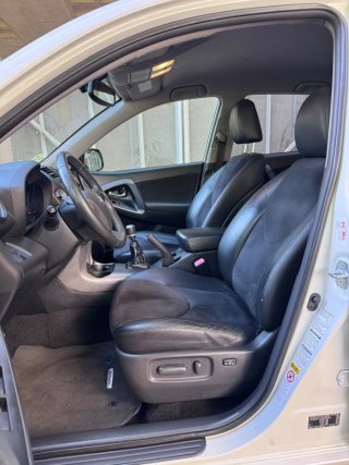 Toyota RAV4 2013
