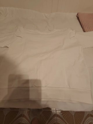 Sudadera Blanca Mango con Bordados. Talla 11-12