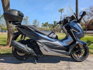 Honda Forza 300