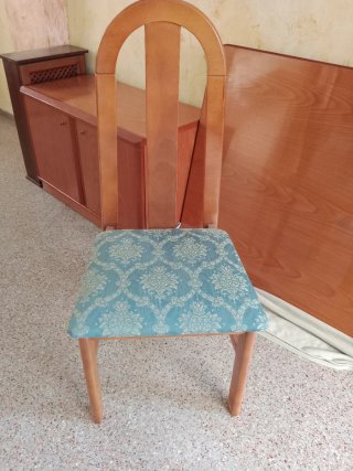 Mesa de salón madera con 6 sillas