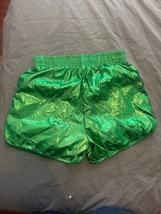 Pantalón corto deporte disfraz carnaval.