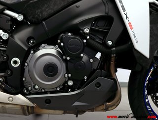 SUZUKI GSX-S 1000