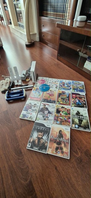 Consola Wii + 15 Juegos y Accesorios