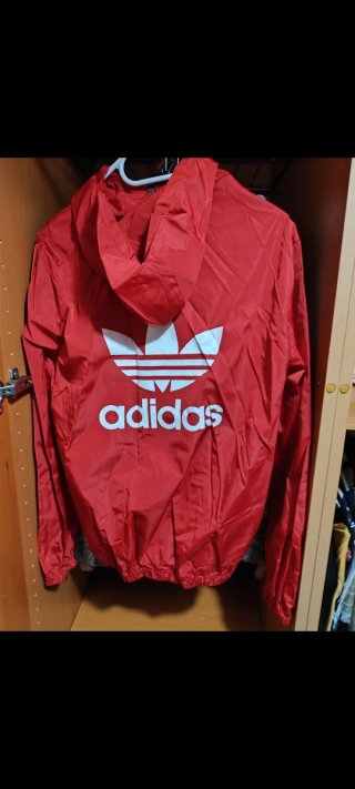 R€plica Chaqueta Deportiva Roja con Capucha XL