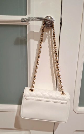 Bolso Guess Blanco Acolchado