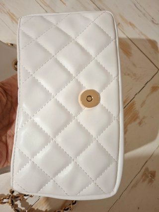Bolso Guess Blanco Acolchado