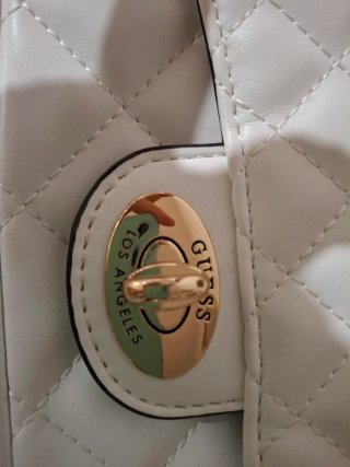 Bolso Guess Blanco Acolchado