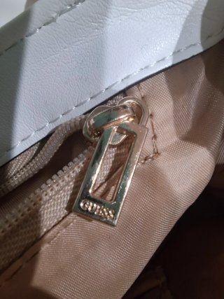 Bolso Guess Blanco Acolchado