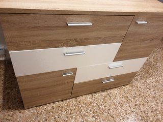 Cómoda IKEA bicolor