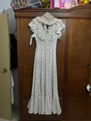 Traje de flamenca beige con lunares