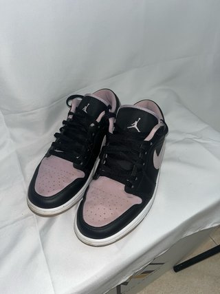Nike Air Jordan 1 Low Rosa y Negro