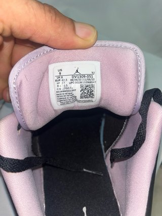 Nike Air Jordan 1 Low Rosa y Negro