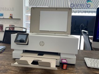 Stampante HP Envy 722e a colori con scanner